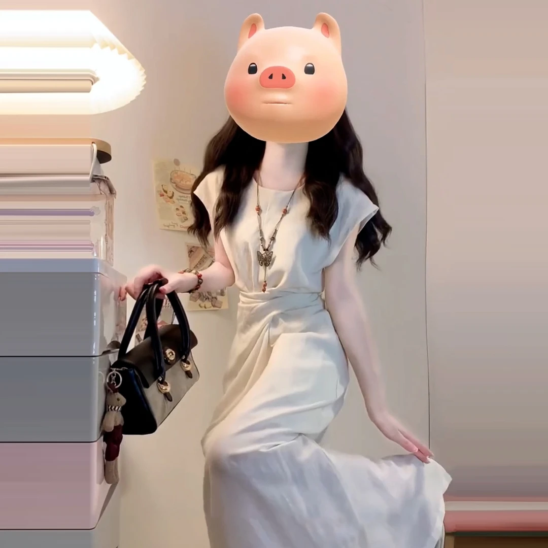 4841白色无袖连衣裙子女夏季轻熟小众不撞款显瘦气质长裙2025新款