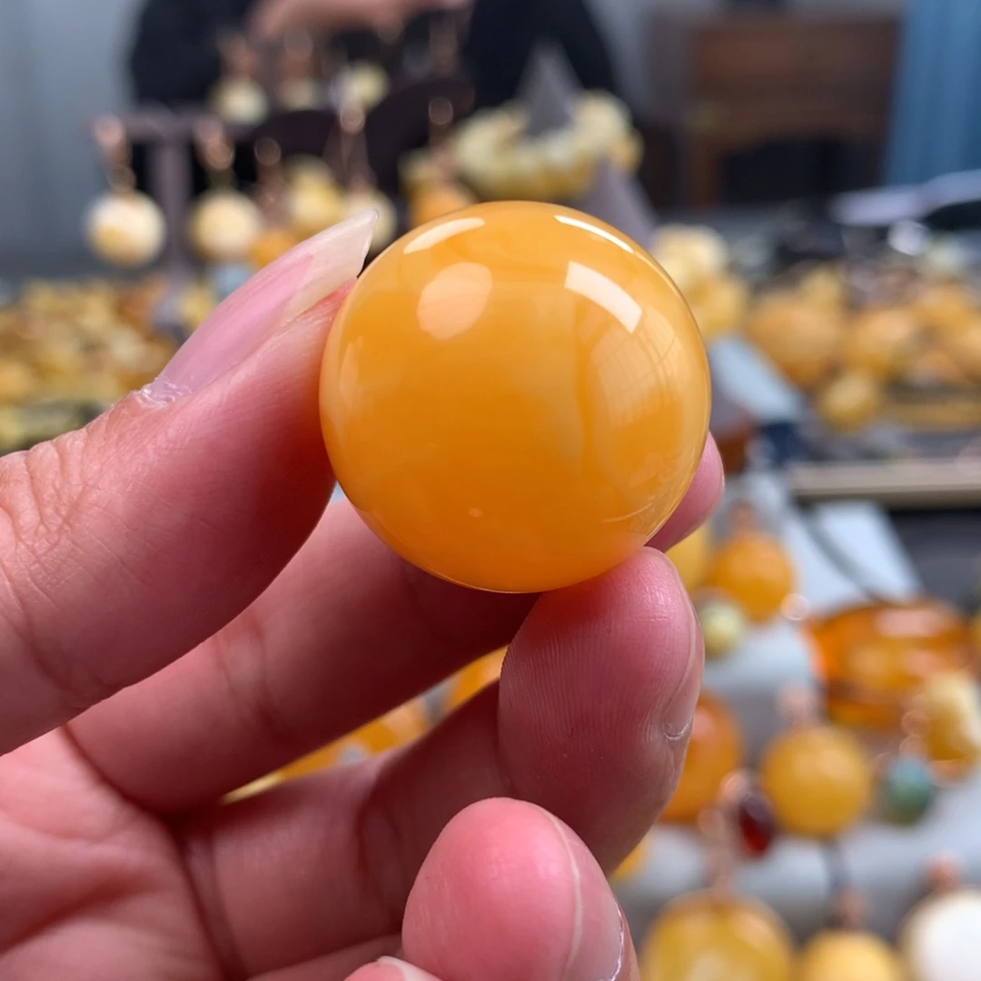 蜜蜡珠宝奇石未镶嵌