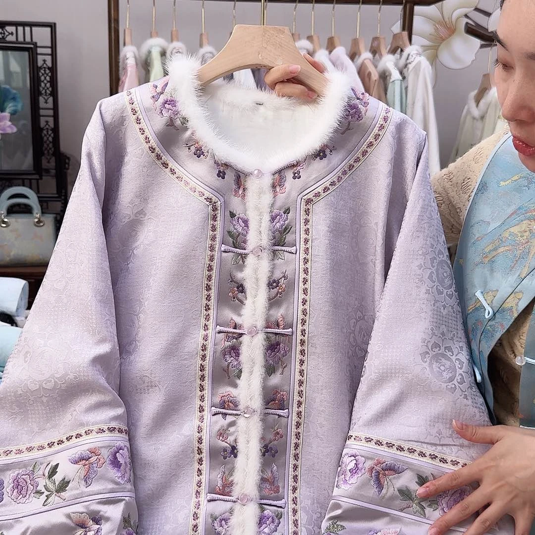 23苏绣棉服胸围106
