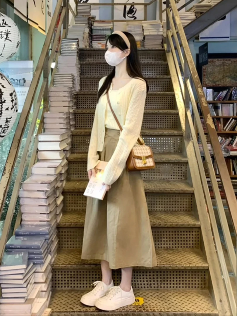 秋装搭配一整套上衣裙子初秋新款女装2025早秋韩系氛围感穿搭套装