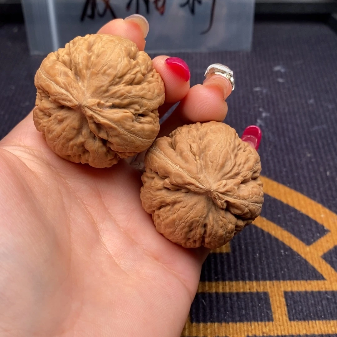 希***景文玩核桃吊坠霸王龙