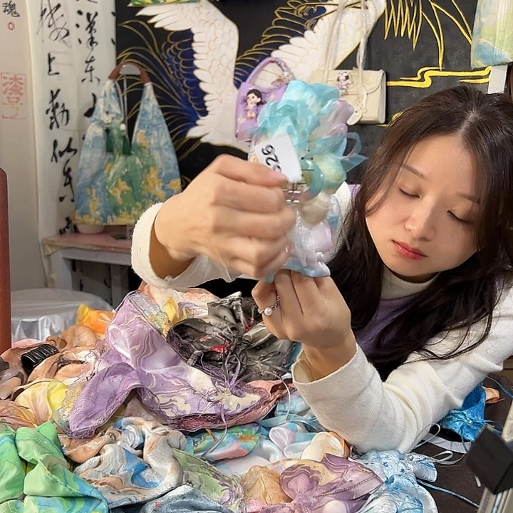 秋***526玫瑰抓夹不退不换