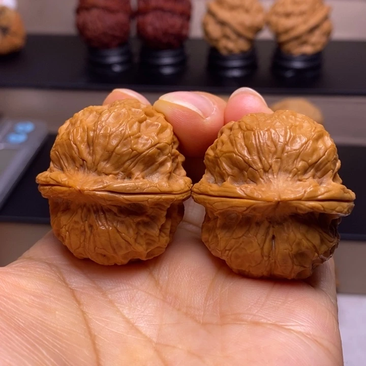 把件文玩核桃粗筋铁地雷22