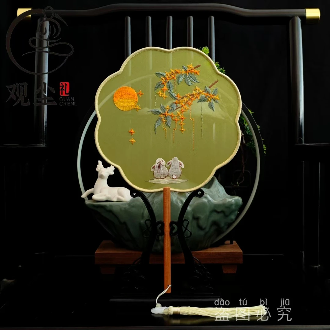 【八瓣黄底桂花兔】苏绣团扇古风刺绣扇子11号