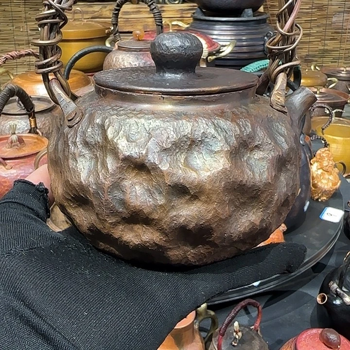 用***…紫铜手工制作约750毫升容量提梁壶