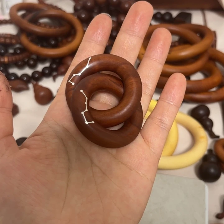 枣木春*哥内径25乾坤圈镶嵌银