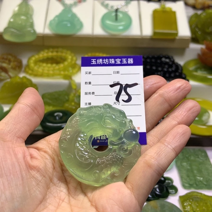 【闪购商品】未镶嵌蛇纹石玉颈饰玩****照