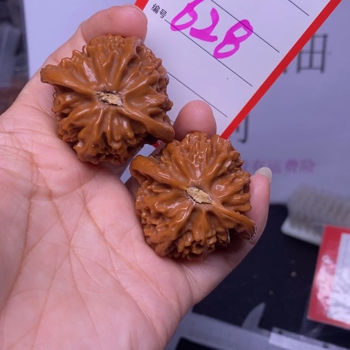 把件文玩核桃今****?628，42宫灯