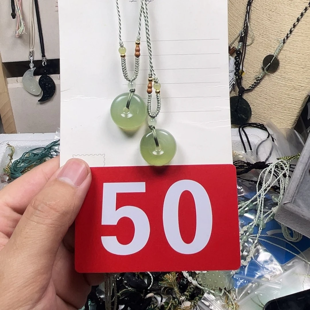 蛇纹石玉合金颈饰