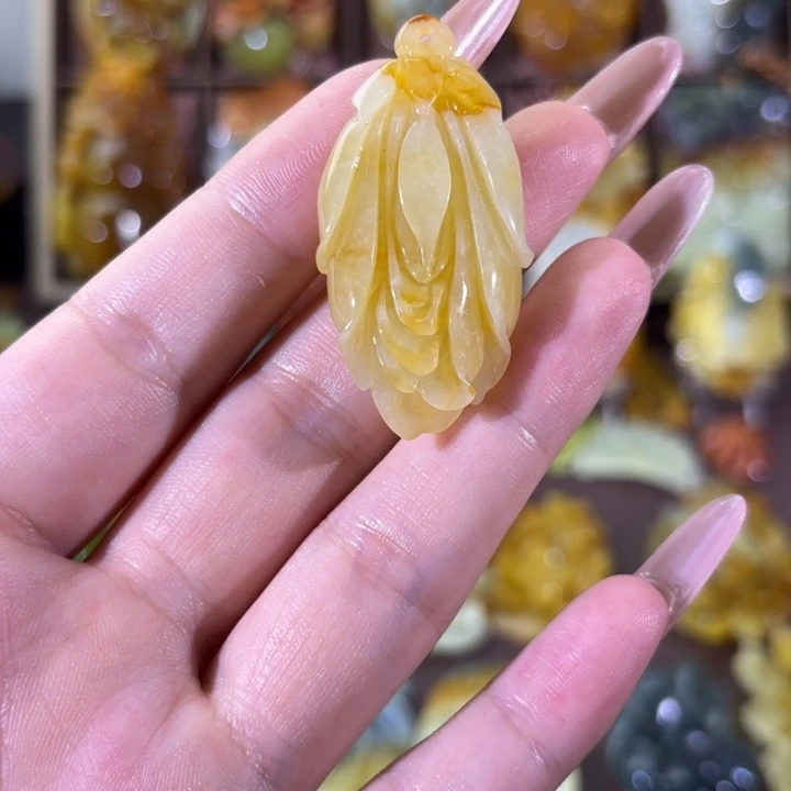 未镶嵌蛇纹石玉颈饰
