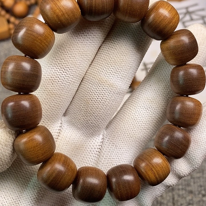 檀香木手串/手链老山檀香黑肉满纹13/14沉水微瑕