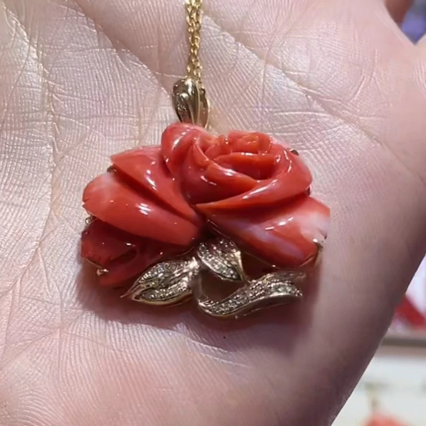 天然宝石红珊瑚吊坠