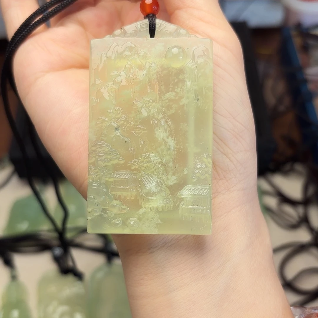 岫玉合金颈饰吊坠
