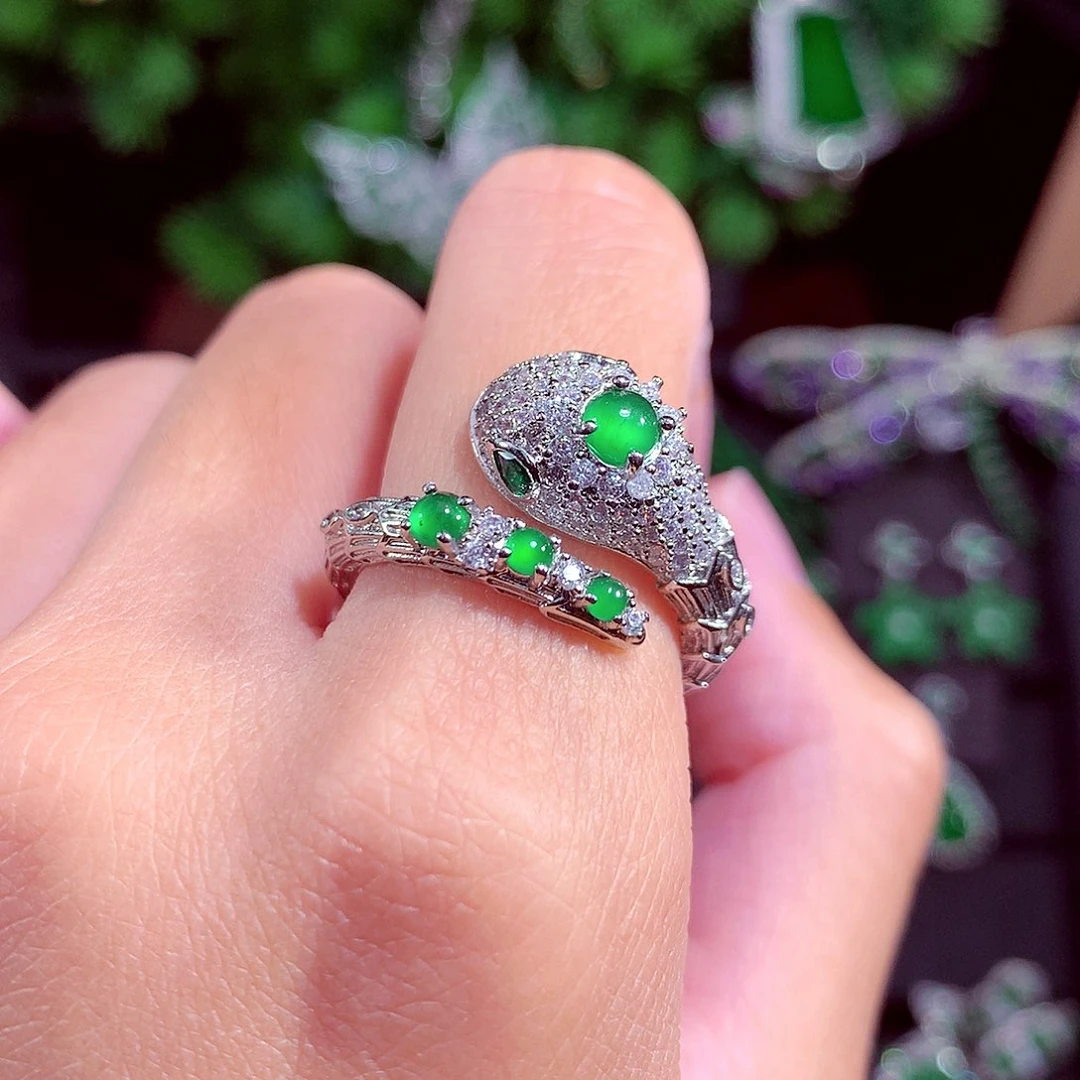 颈饰未镶嵌翡翠天然