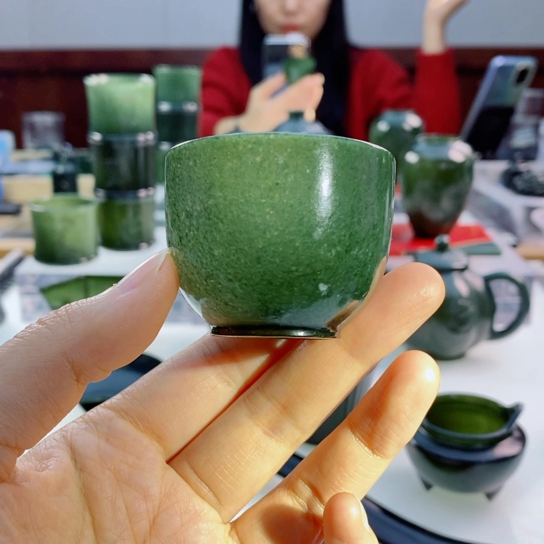 未镶嵌和田玉摆件