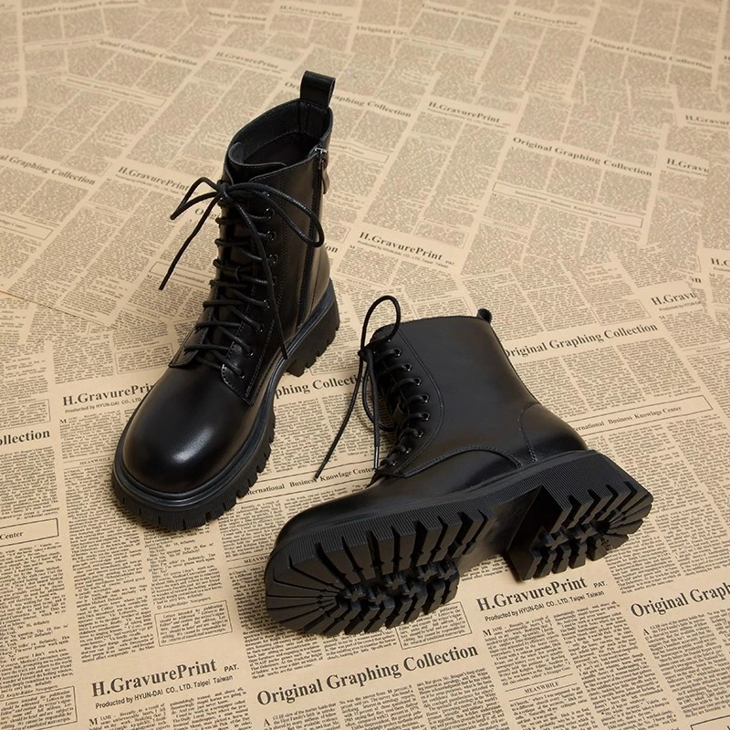 马丁靴子女英伦风2025年新款爆款百搭棕色厚底小短靴女春秋单靴