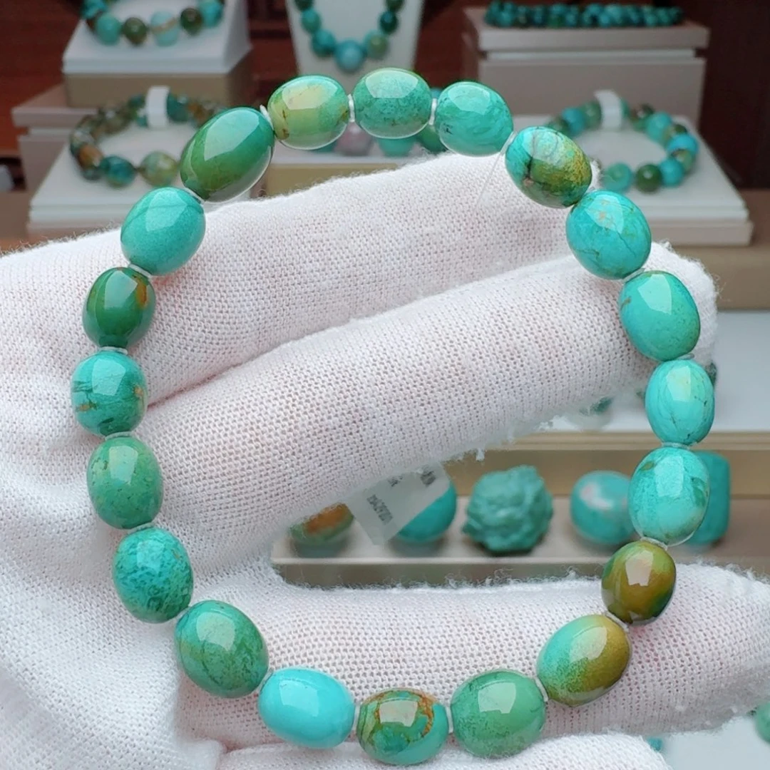 绿松石未镶嵌颈饰