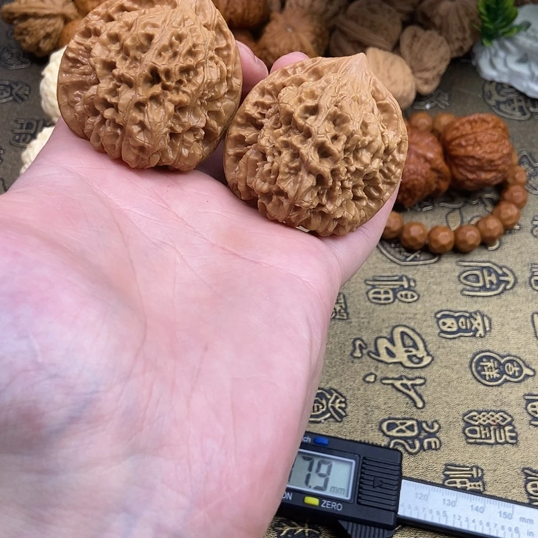 核桃官帽48尺寸编号475无黄无裂无虫眼尖微微磕不介意拍