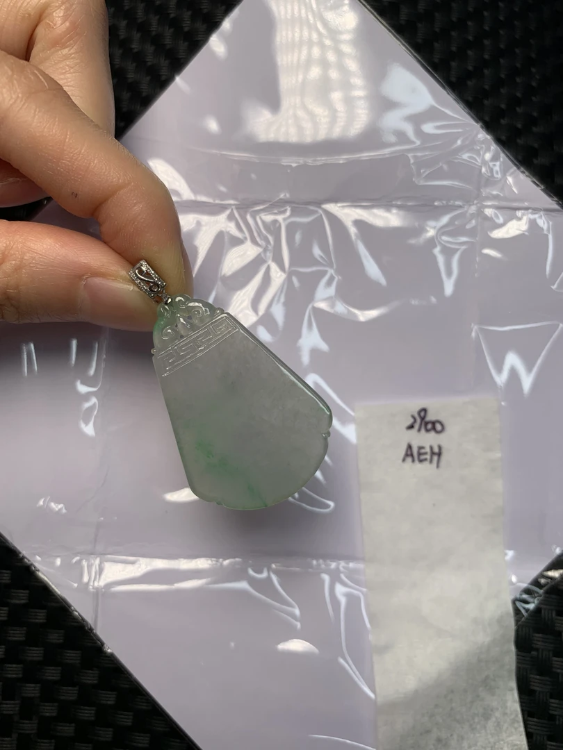 天然缅甸翡翠A货18K金镶嵌  AEH