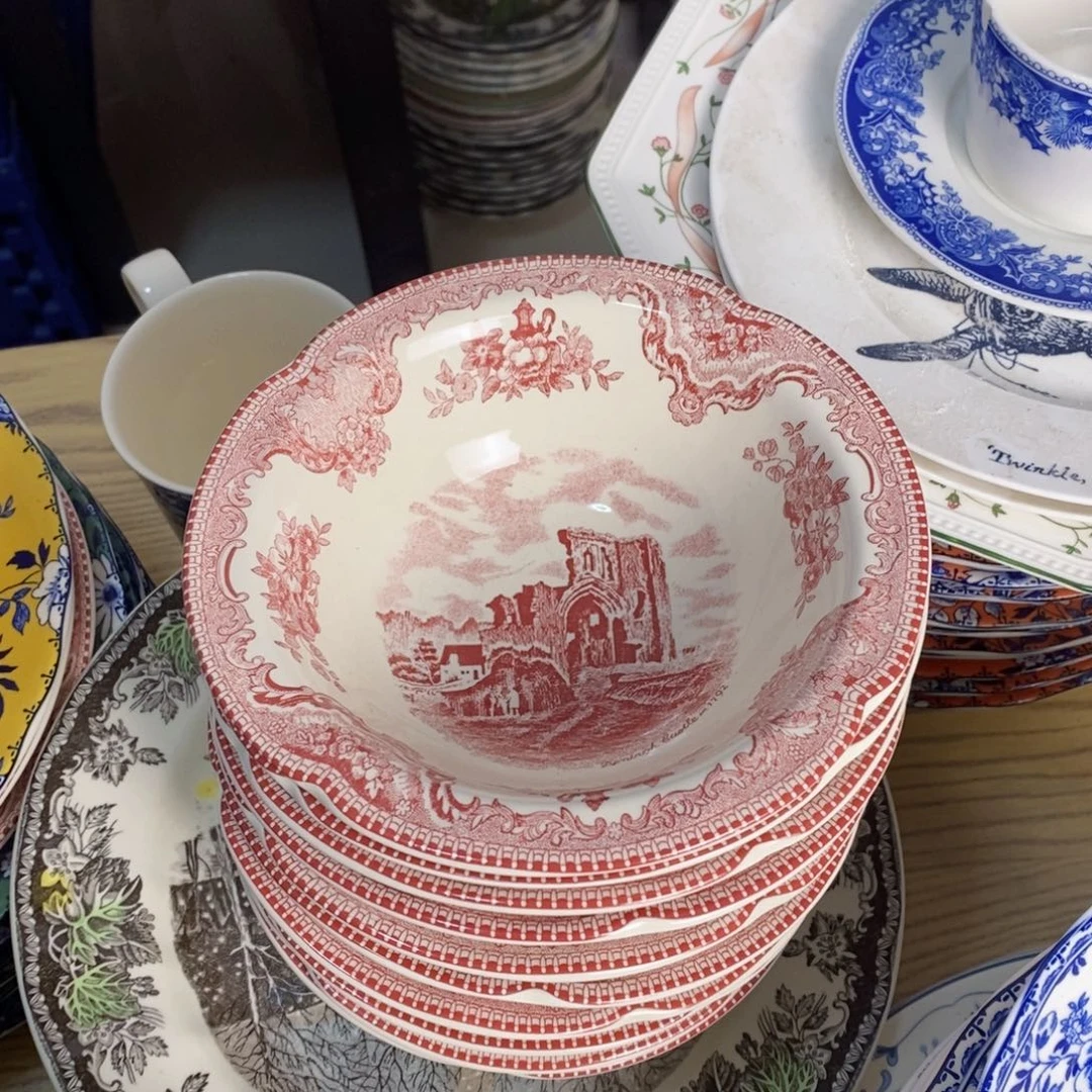 莫***气瓷两个全新红堡六寸小碗