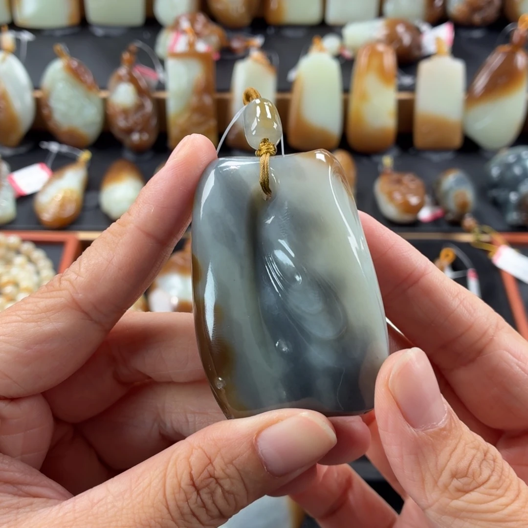 开***心颈饰未镶嵌和田玉