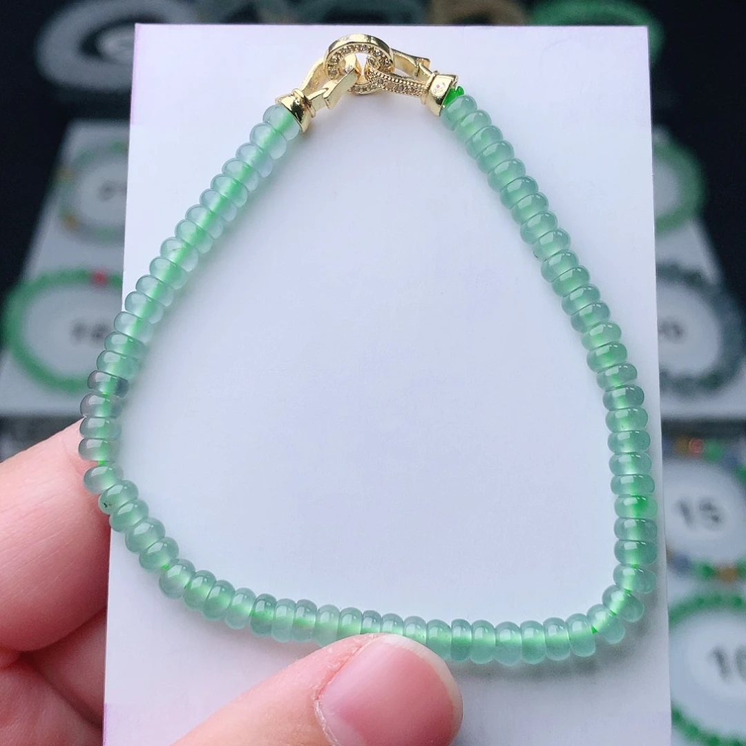 翡翠手串未镶嵌翡翠