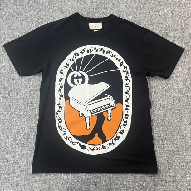 99新 GUCCI/古驰 Gucci 钢琴印花黑色短袖/XS码/99新/12401