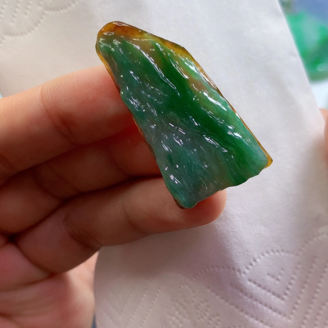 【闪购商品】翡翠吊坠(不含链)未镶嵌