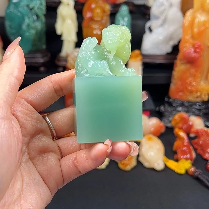 四川石云南平果绿石