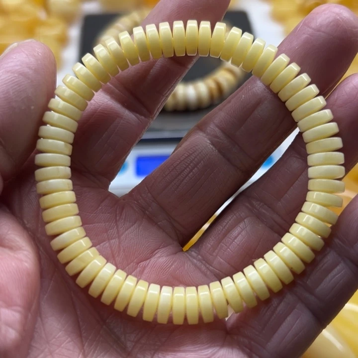 琥珀未镶嵌裸石原矿