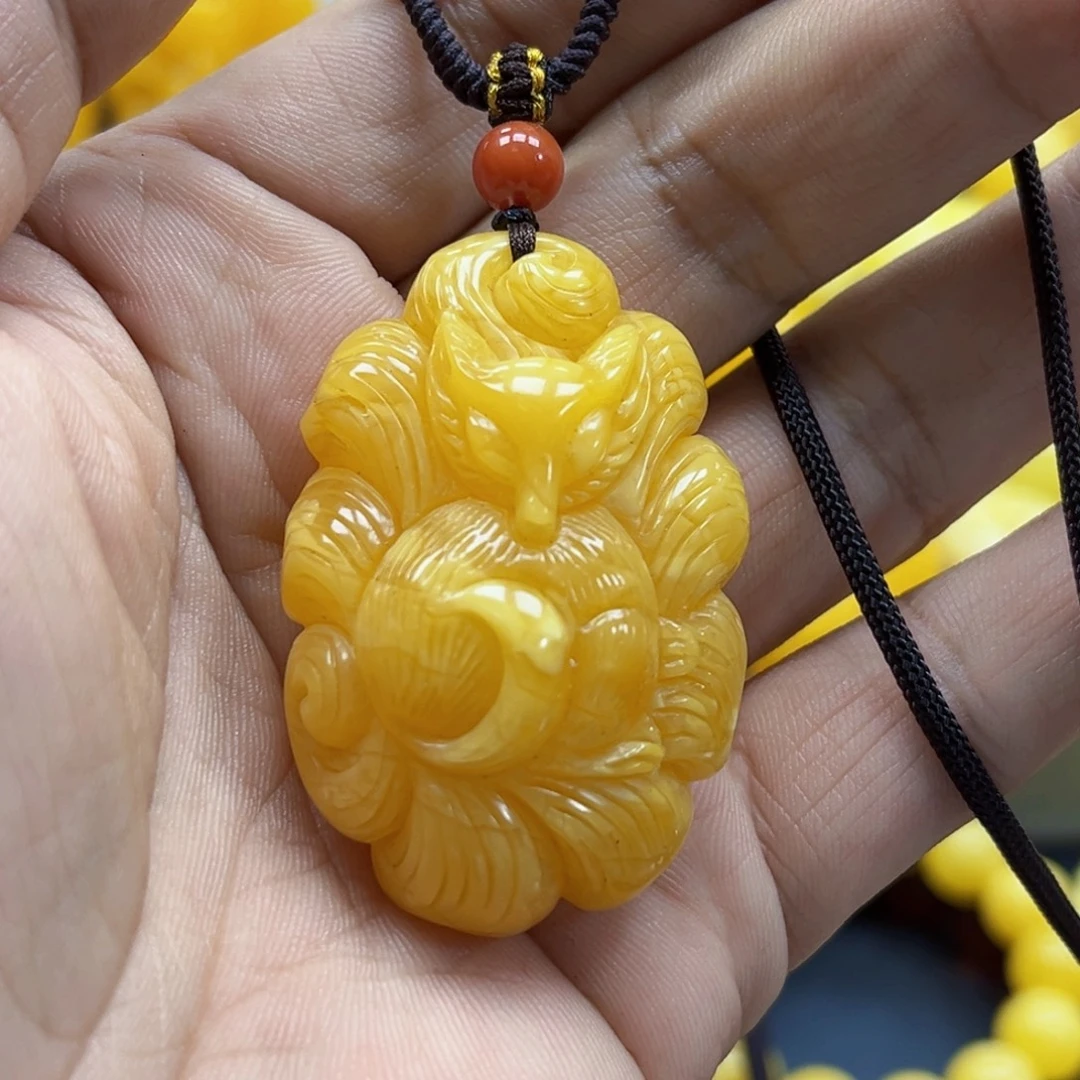 蜜蜡未镶嵌珠宝奇石