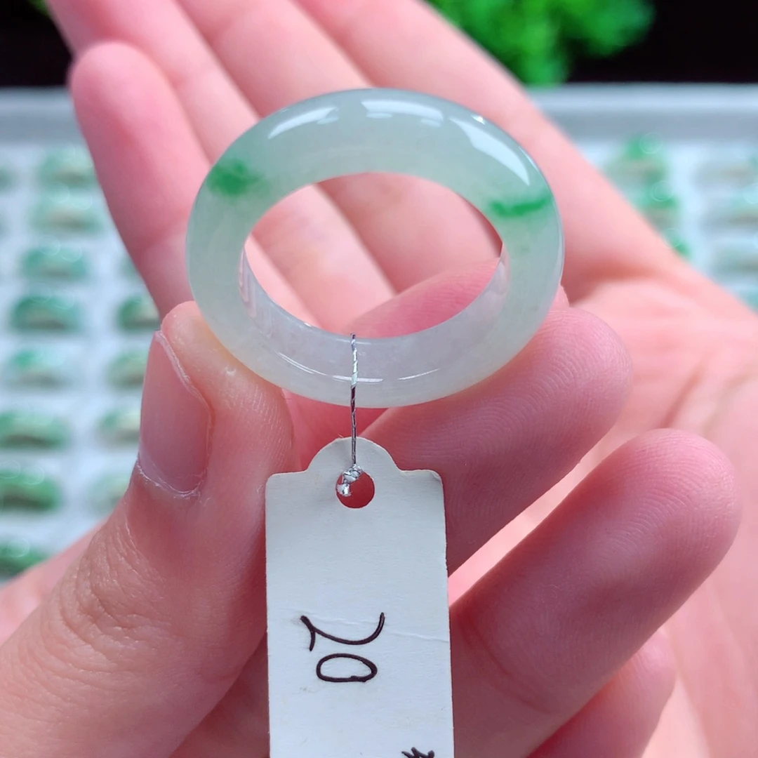 未镶嵌戒指翡翠R***哆天然