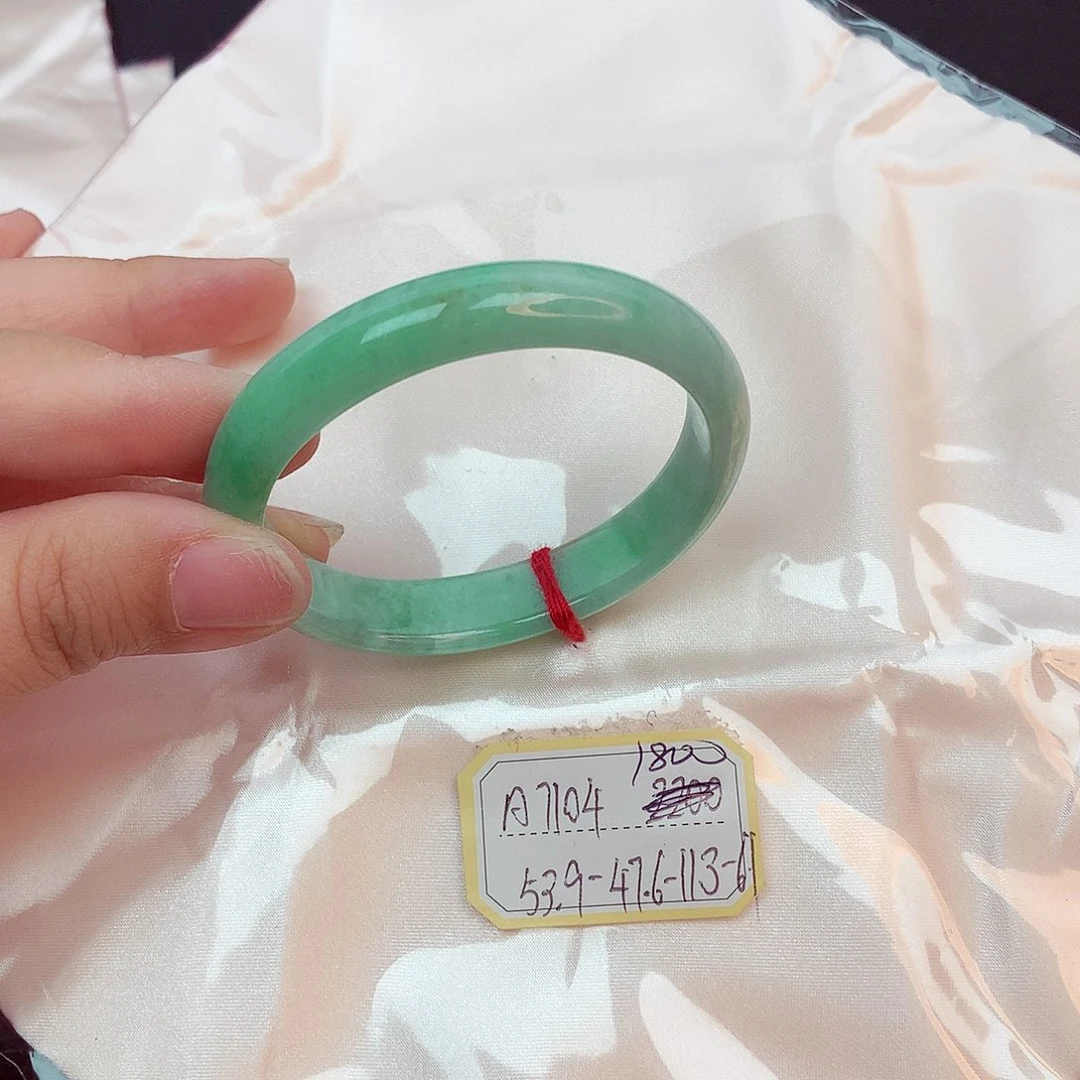 翡翠手镯未镶嵌天然缅甸翡翠A货
