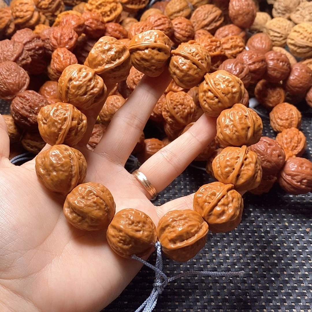 文玩核桃吊坠龙脊