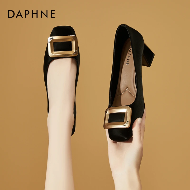 达芙妮法式高跟鞋女2025春新款粗跟方扣浅口百搭舒适时装工作单鞋
