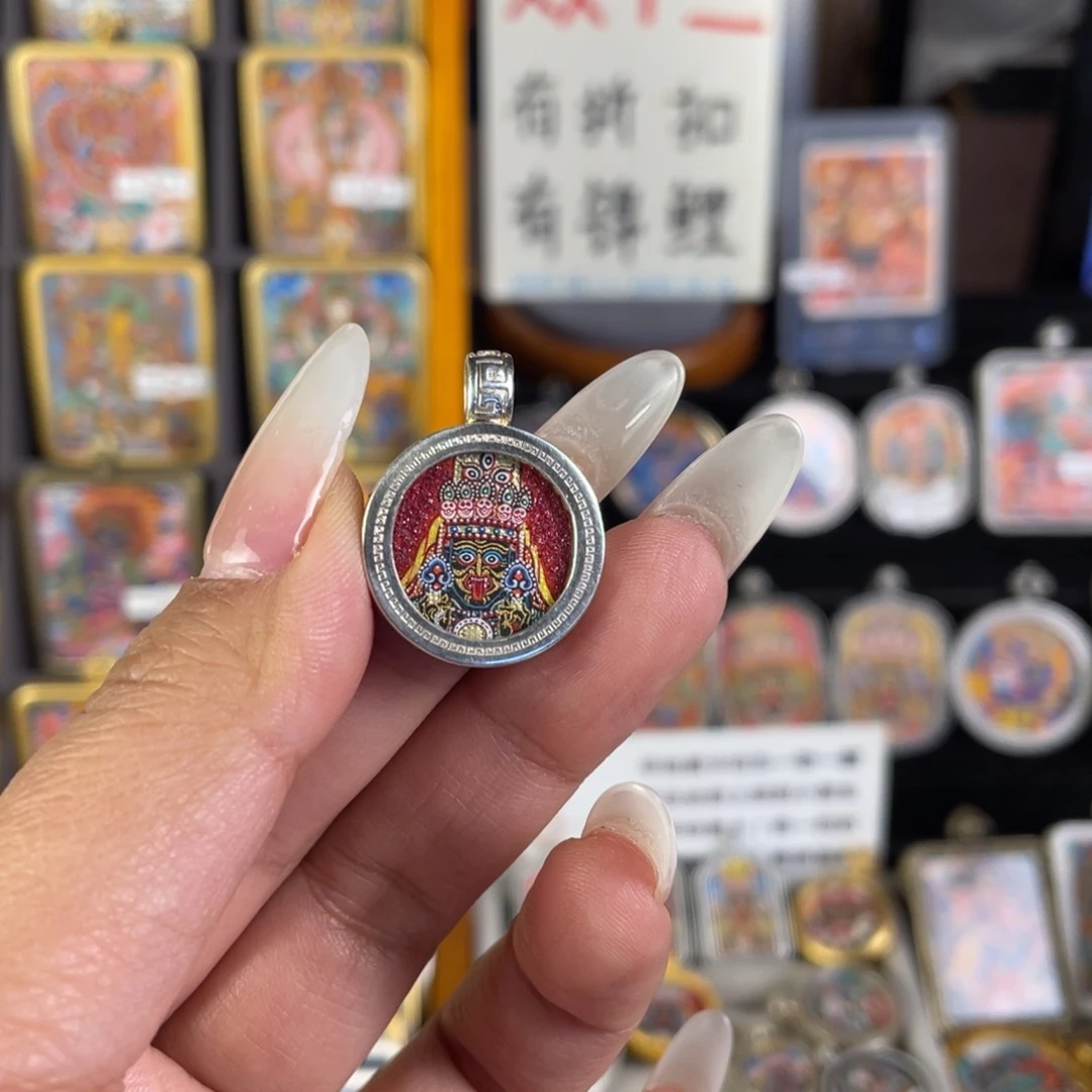 吊坠小可呼噜热贡9折