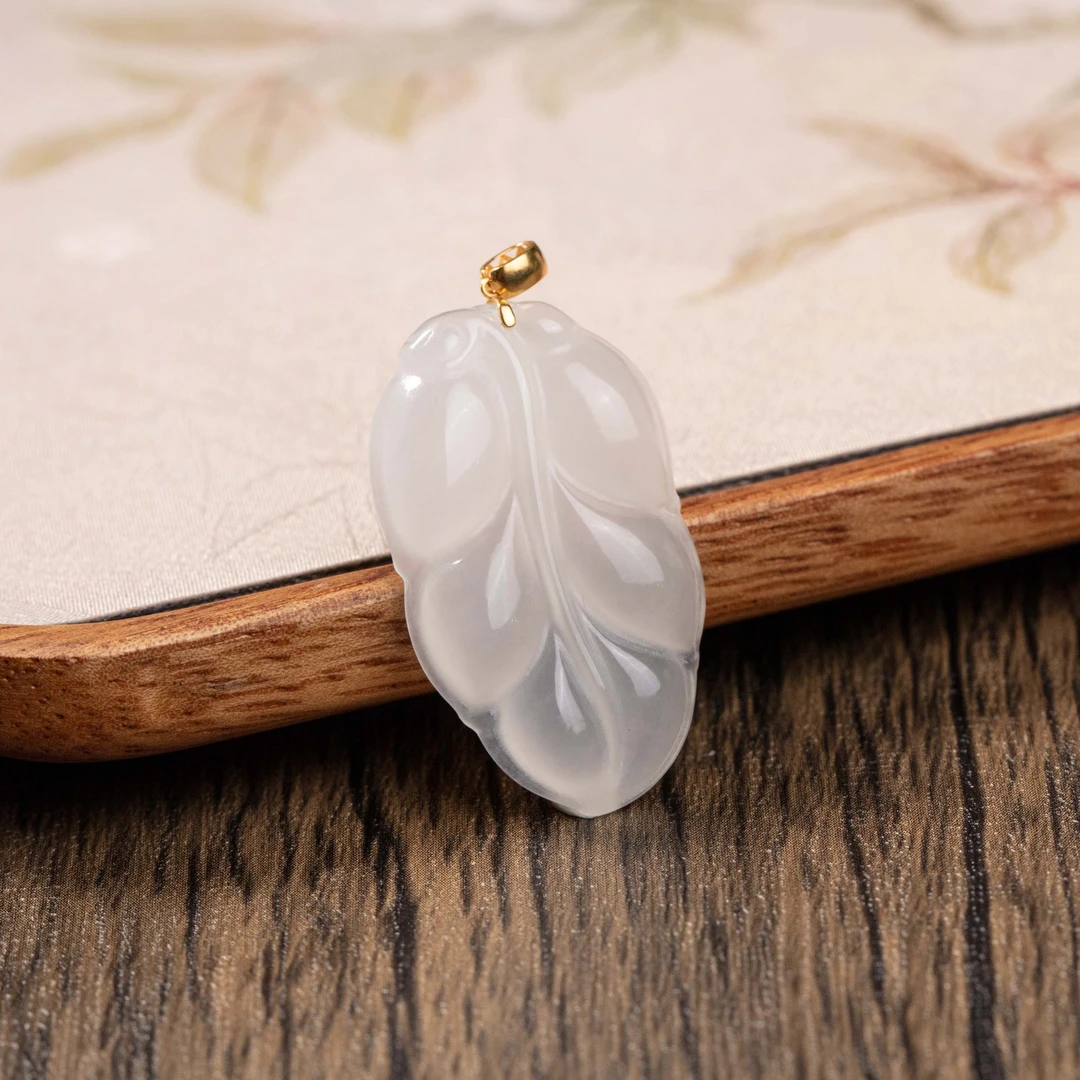 和田玉白玉树叶吊坠多样性发一约33*19*4mm#B1592067
