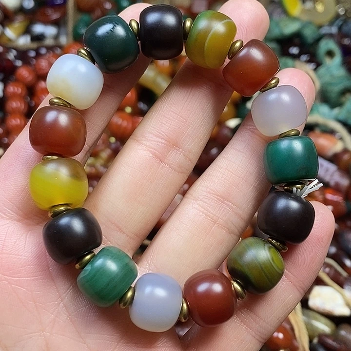 未镶嵌颈饰玛瑙/玉髓