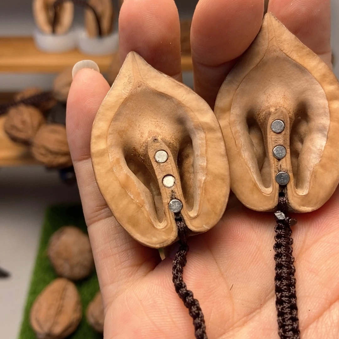 撩***撩文玩核桃吊坠秋子