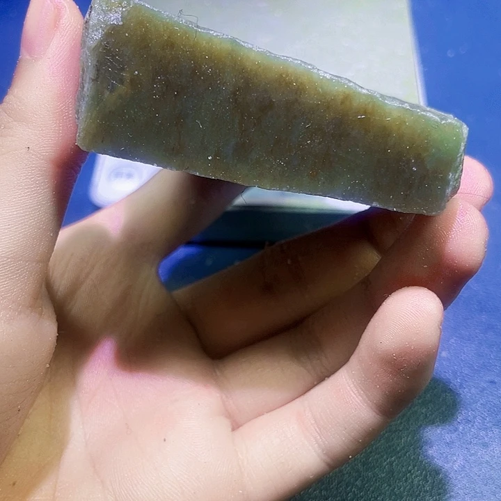 未镶嵌和田玉（糖玉）珠宝半成品