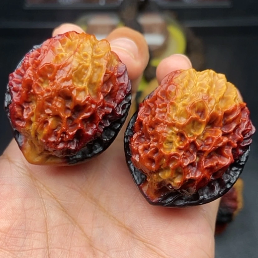 【闪购商品】文玩核桃把件44尺七彩珊瑚绣球