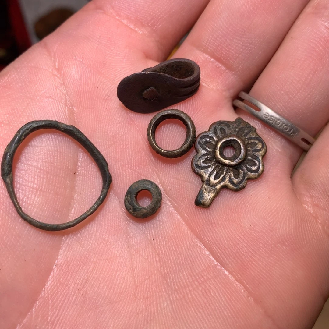 玻璃颈饰藏传小元素