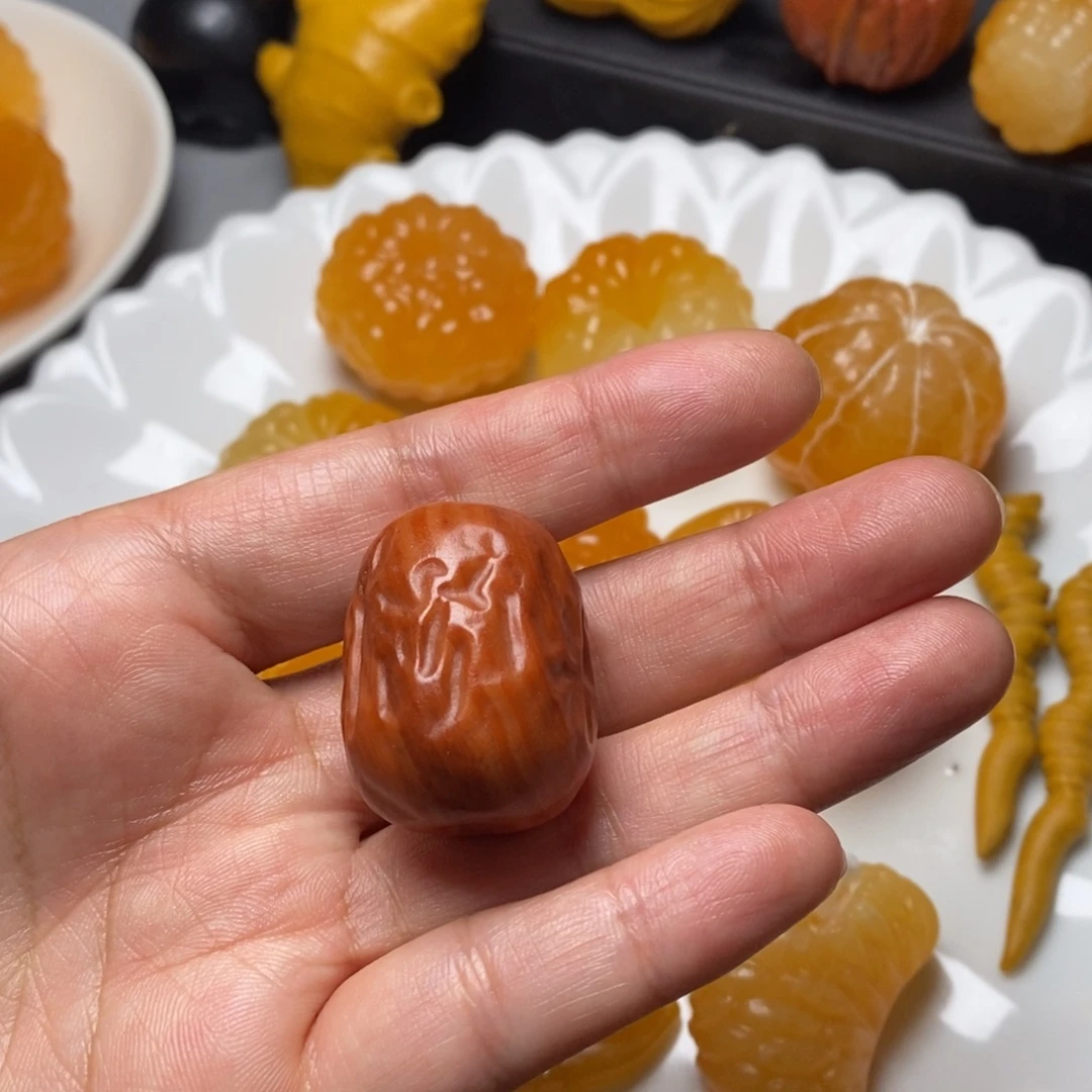 恋***莎昌化石印石大枣石雕