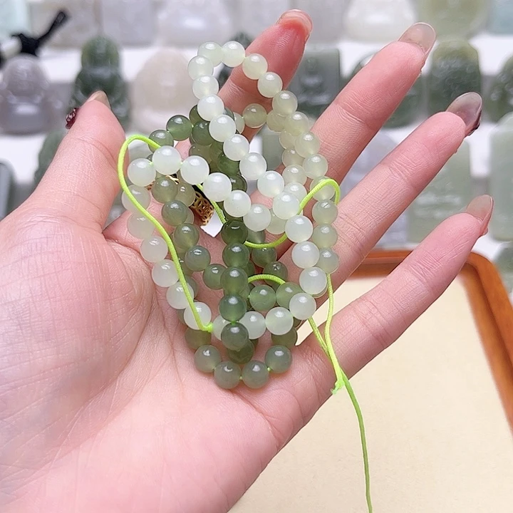 ＠***！颈饰未镶嵌和田玉