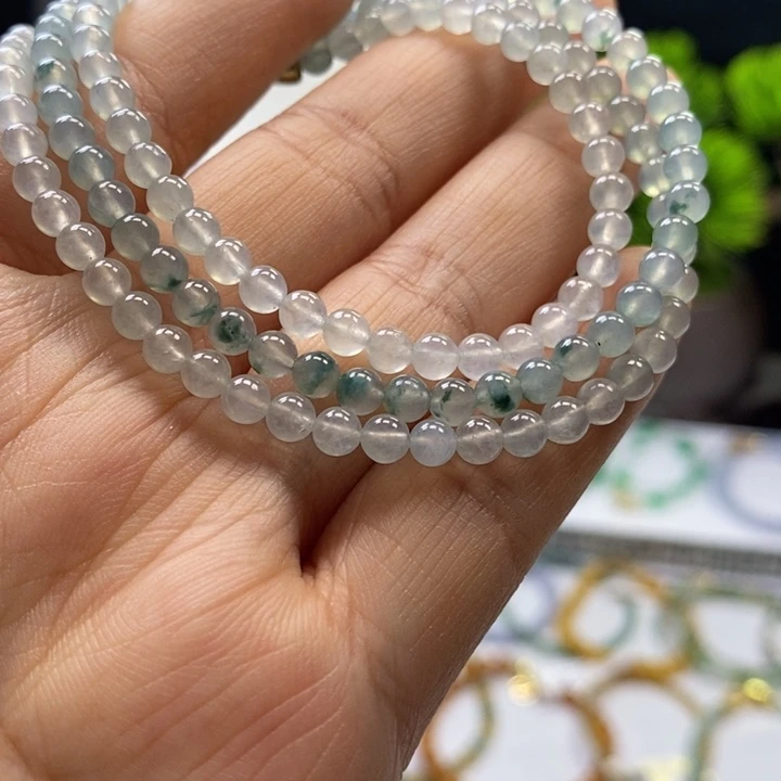 未镶嵌定制翡翠36卡4.1