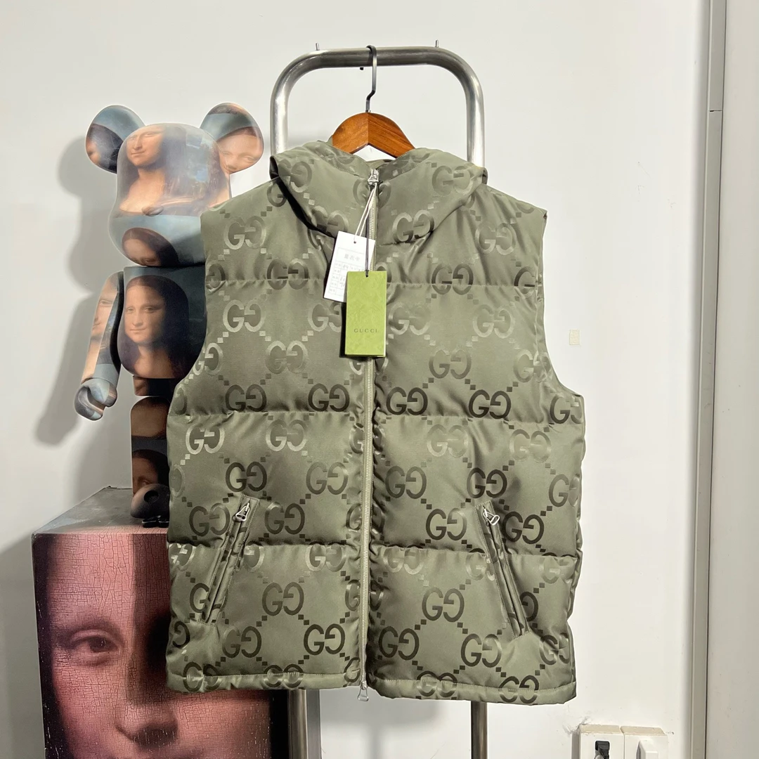 未使用 GUCCI/古驰 满印羽绒马甲 w2912 44 衣长70 胸围60