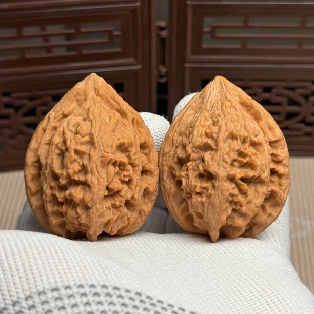 精选一代老树大沽石，边42肚42高52，原生态山地果精配全品一物一图