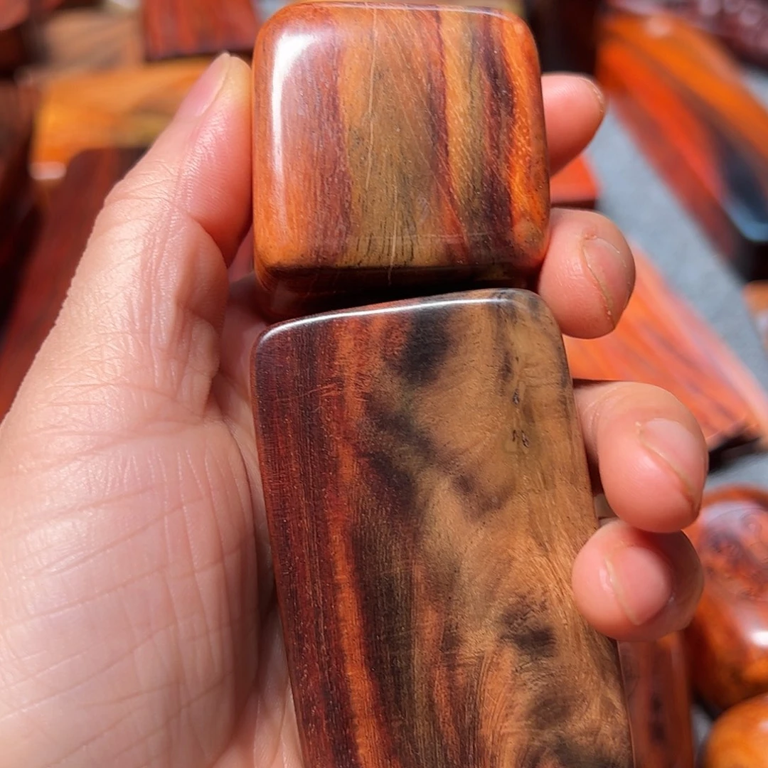 交趾黄檀（大红酸枝）致**典