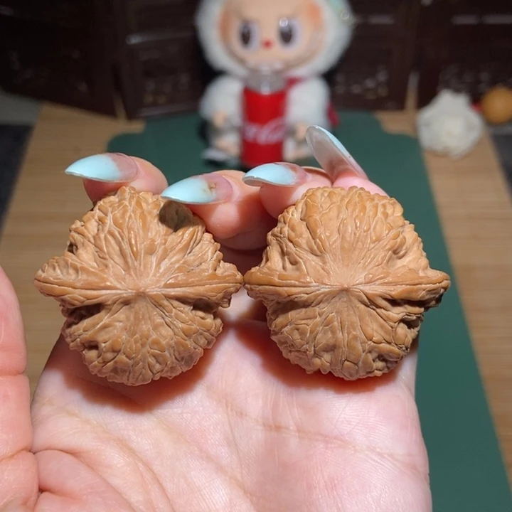 文玩核桃吊坠磨盘