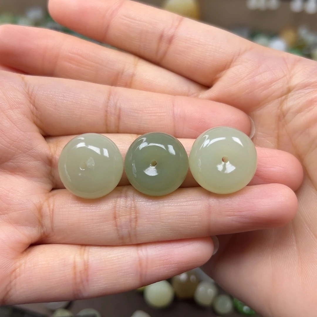 和田玉未镶嵌颈饰180一个多样性发其一